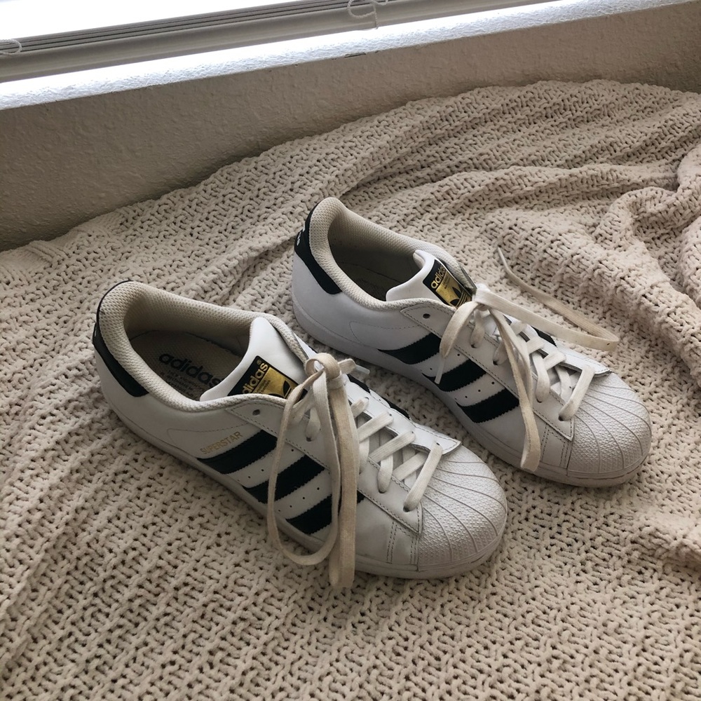 Adidas Superstar Sneakers